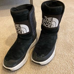 Womens North Face Snow Boots
